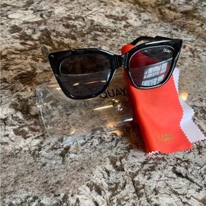Quay Tag Me Sunglasses worn once!